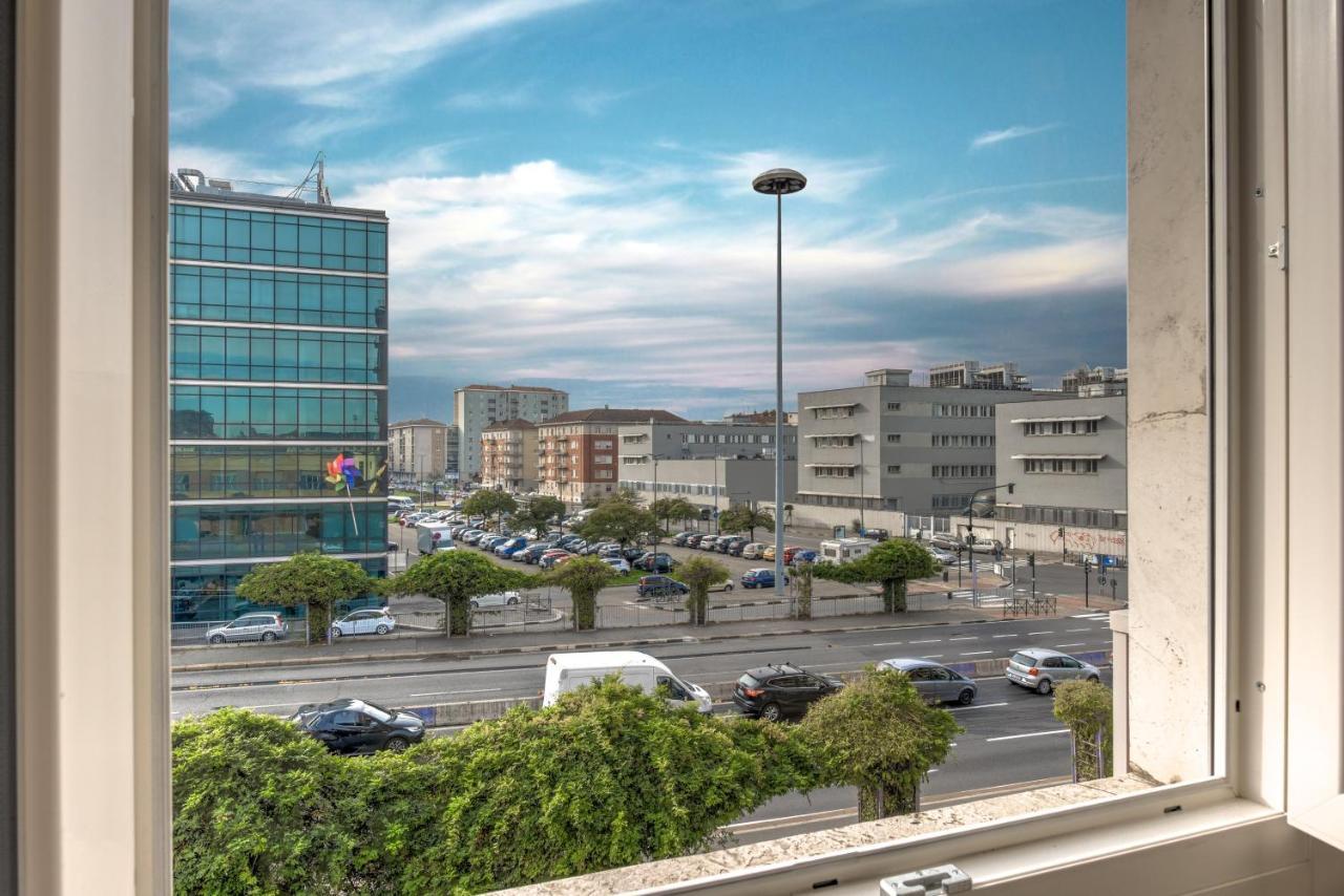 Bramante House - Intero Trilocale Vicino Alla Metro Torino Kültér fotó