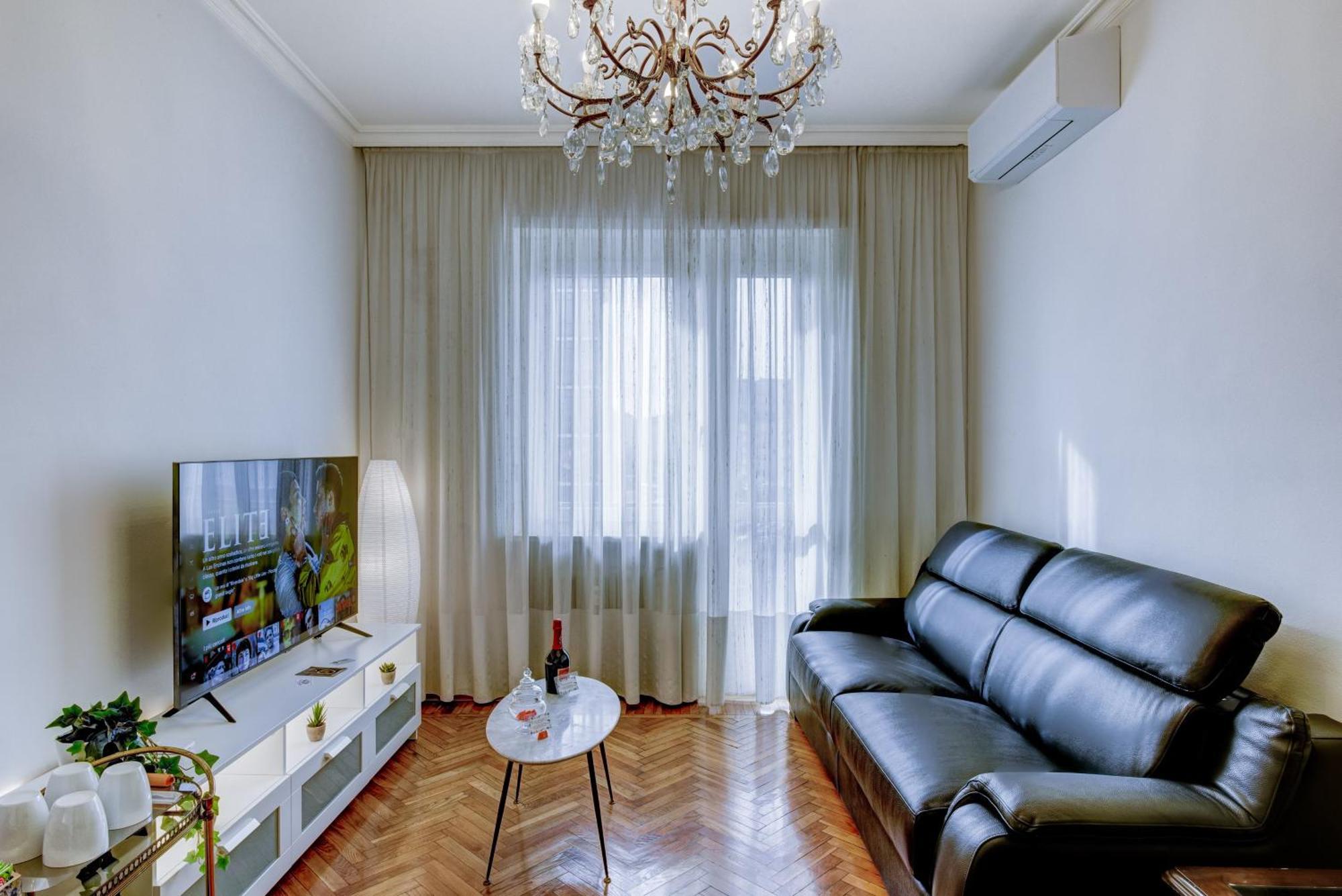 Bramante House - Intero Trilocale Vicino Alla Metro Torino Kültér fotó